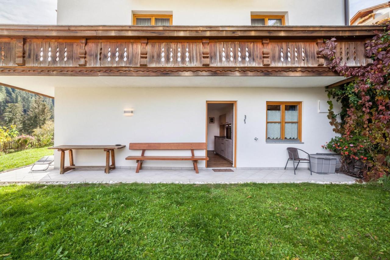 Parigger Apt Enzian Racines Exterior photo